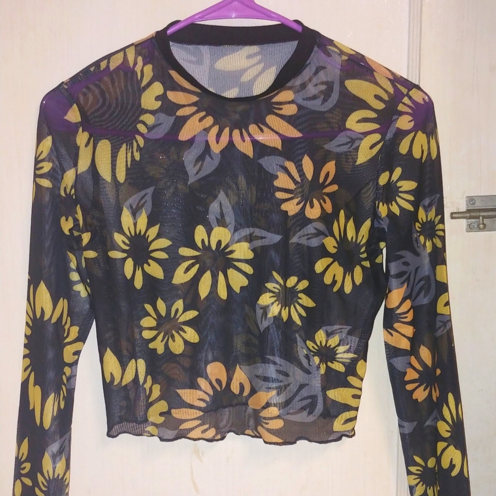 Juniors or Ladies See through Sunflower, Daisy top Size L